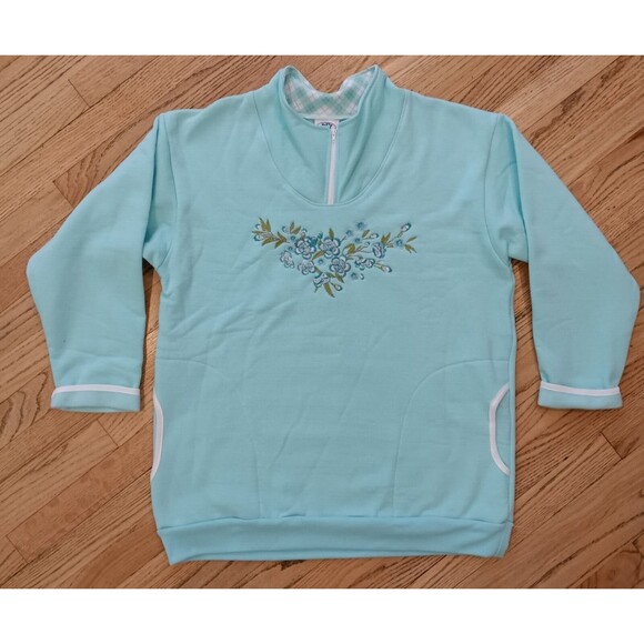 New Women's LARGE Sweater Grannycore Warm Soft Front Pockets Floral Embroidered - Picture 1 of 10